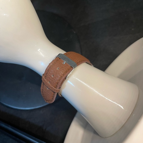 Fun watch for someone who’s always late. - Picture 2 of 4